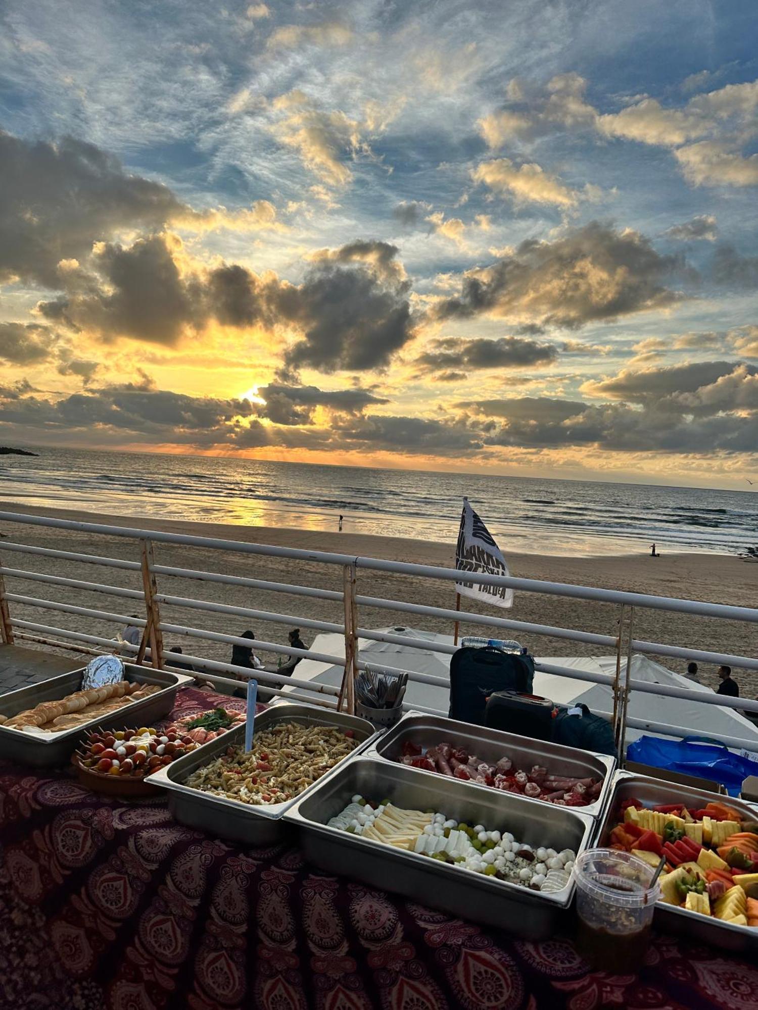 Surf Camp San Sebastian Partyhostel Aia Buitenkant foto